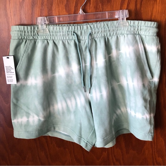 Comfy Shorts - Picture 1 of 2